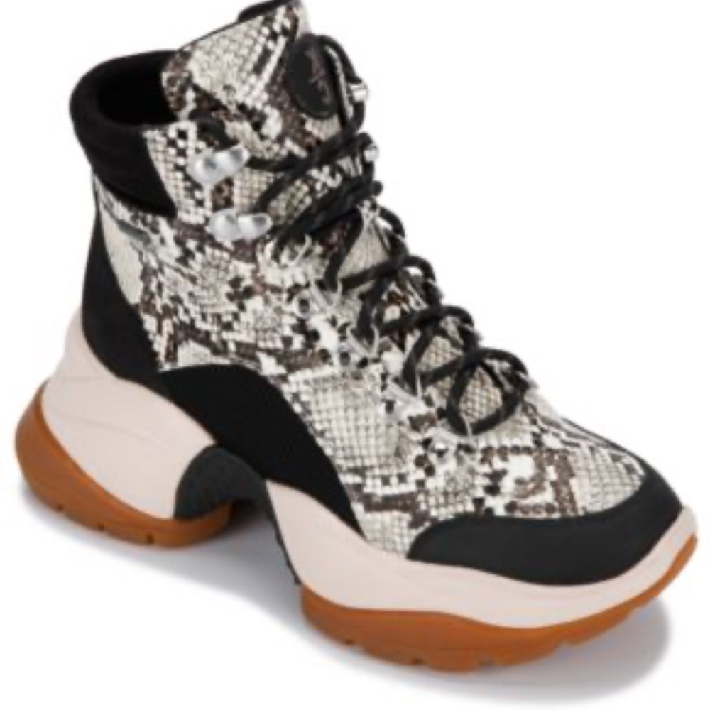 Kenneth Cole New York
Women's Maddox 2.0 Hiker Goretex Sneakers - Picture 3 of 5